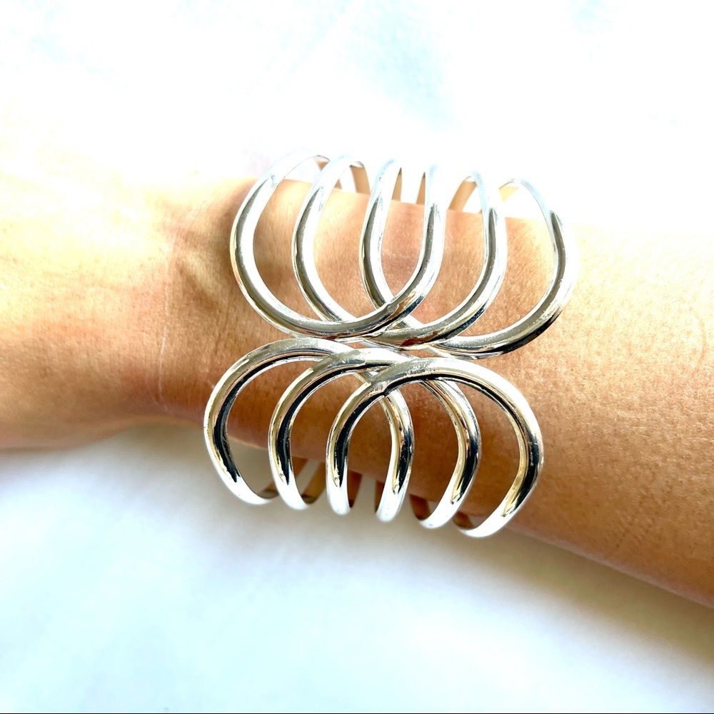 Metal Snap Hinge Cuff